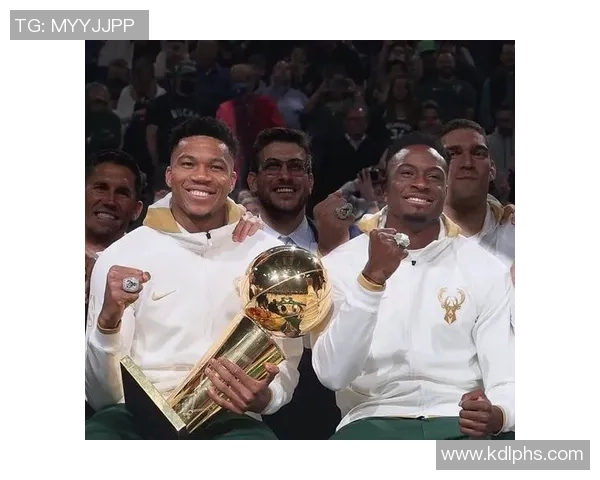 字母哥三兄弟同聚雄鹿新赛季NBA迎来三组兄弟联手对决 字母哥三兄弟同聚雄鹿新赛季NBA迎来三组兄弟联手对决