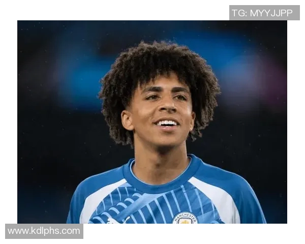 里科刘易斯坦言休赛期专注泰拳训练赛场上唯有胜利目标不变 里科刘易斯坦言休赛期专注泰拳训练赛场上唯有胜利目标不变