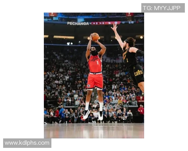 哈登季前赛助攻如潮小卡火力全开祖巴茨高效表现引期待