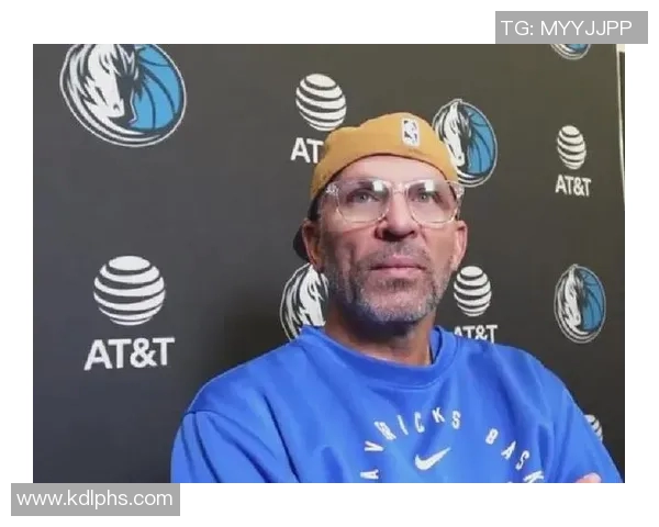 比尔西蒙斯直言基德应停止让弗拉格打控卫这一愚蠢决定