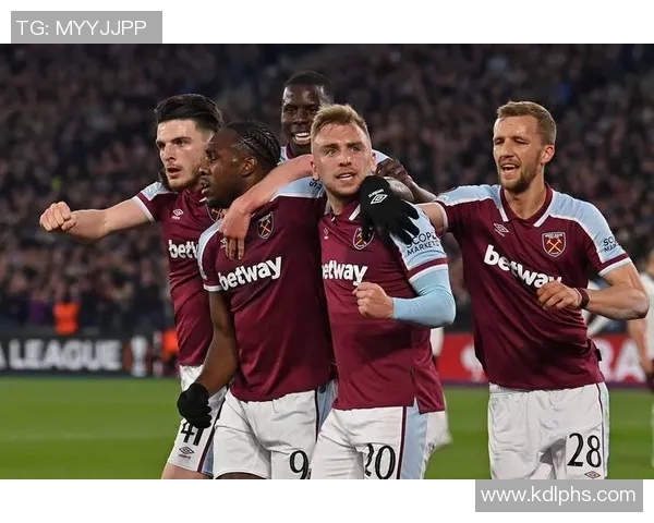 曼联冬窗或外租齐尔克泽埃弗顿西汉姆帕尔马等队争抢 曼联冬窗或外租齐尔克泽埃弗顿西汉姆帕尔马等队争抢