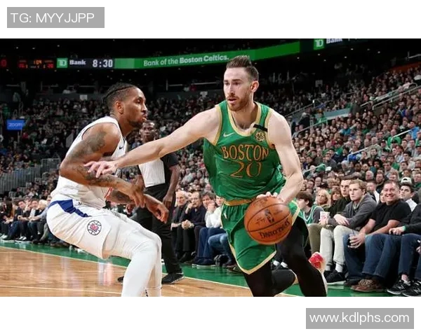 海沃德重返巴特勒大学担任篮球执行顾问开启新篇章 海沃德重返巴特勒大学担任篮球执行顾问开启新篇章