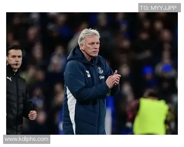 莫耶斯谈比赛结果失望但球队表现坚韧不拔未曾放弃至最后一刻 莫耶斯谈比赛结果失望但球队表现坚韧不拔未曾放弃至最后一刻