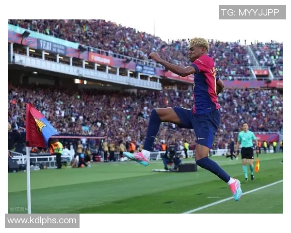 伊布称赞大罗马拉多纳梅西为历史前三但今年更倾向于亚马尔获金球奖